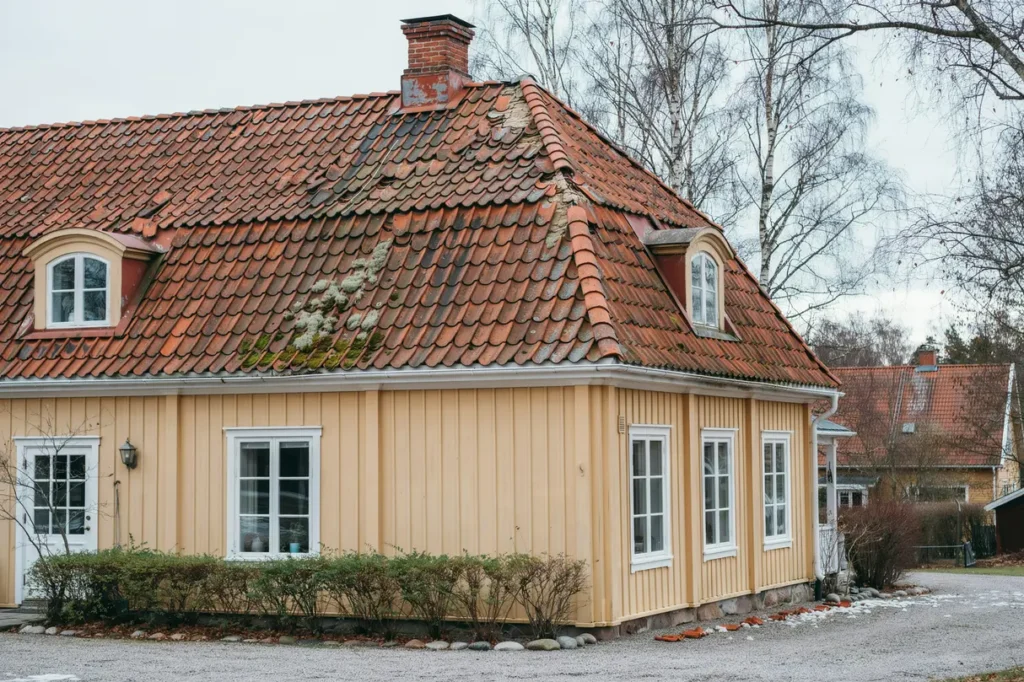 n r b r du byta takpannor tecken livsl ngd och smarta r d f r villa gare